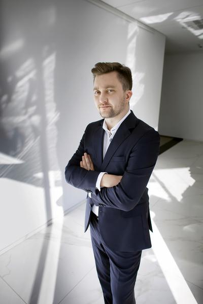 SOCIAL MEDIA MOBILIZUJĄ: Mateusz Jakóbiak, członek zarządu spółki Vindicat, przyznaje, że wiele firm umieszcza informację o długu w mediach społecznościowych i dzięki temu udaje im się szybko odzyskać pieniądze.