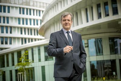 (NIE)STRASZNE COINY: Credit Agricole, którym kieruje Piotr Kwiatkowski, ma szansę stać się ulubionym bankiem kryptobranży. Instytucja wyróżnia się na tle konkurencji otwartością na dialog.