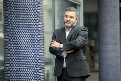 Rafał Lis, kierujący CVI, współzarządza zamkniętymi funduszami inwestycyjnymi, które okazji inwestycyjnych szukają przede wszystkim w prywatnych emisjach obligacji korporacyjnych. Takie fundusze rozkwitły na zachodzie Europy i w USA po kryzysie finansowym, w Polsce wciąż są jednak rzadkością