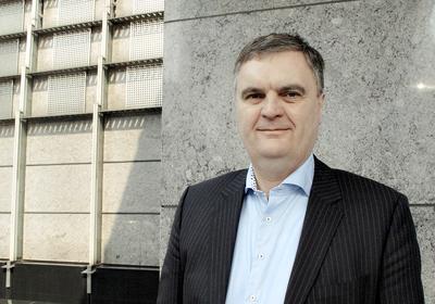 ZMIANY: Jais Valeur, prezes Grupy Danish Crown, wraz z ogłoszeniem uruchomienia centrum usług wspólnych w Polsce poinformował o wstrzymaniu planowej budowy nowej siedziby firmy w duńskim mieście Randers. To z niego trafią też etaty nad Wisłę.