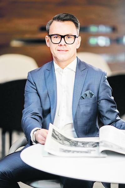 CEL
WSKAZUJE ŚRODKI: Wybór formy finansowania środka trwałego zależy od celu, jaki
firma chce osiągnąć. Wygoda wskazuje na wynajem, rachunek kosztów — na leasing
mówi Grzegorz Dziok, wiceprezes Idea Getin Leasing.