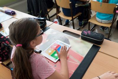 Uczniowie wracają 1 września 2020 r. do szkół. Wg wytycznych MEN, nie będzie obowiązku zasłaniania nosa i ust przez dzieci.