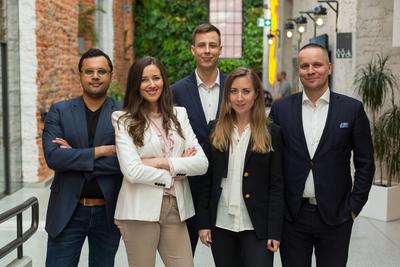 Zespół platformy crowdfundingowej FundedByMe, która może przyciągnąć zagranicznych inwestorów do polskich start-upów