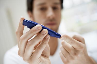 Wciąż niejasny jest mechanizm, poprzez który koronawirus SARS-CoV-2 może wpływać na metabolizm glukozy.