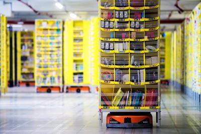 AMAZON
ROBOTICS: