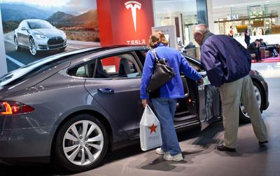 Tesla S, fot. Bloomberg