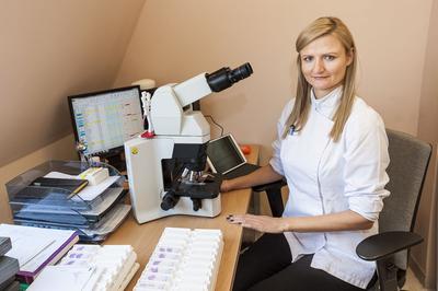 Dr Martyna Trzeszcz