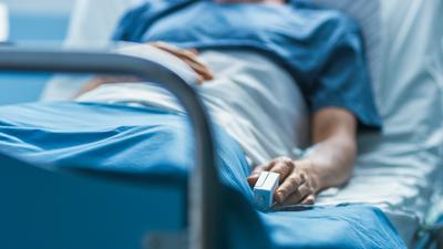 Koronawirus SARS-CoV-2: W USA 40 proc. hospitalizowanych osób stanowią młodzi dorośli