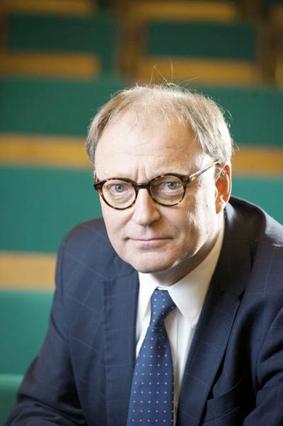 Prof. dr hab. n. med. Andrzej Januszewicz: Mamy zupełnie nowe cele terapii, stawiające przed nami, lekarzami, znacznie większe wyzwania, bo niższe są docelowe wartości ciśnienia tętniczego.