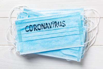 Koronawirus SARS-CoV-2 może przetrwać na maseczkach ochronnych nawet 7 dni.