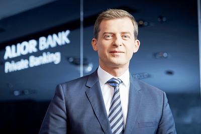 NA
ZANĘTĘ: Andrzej Rosłaniec, dyrektor departamentu private banking Alior Banku,
przyznaje, że niski próg wejścia do startego indywidualnych ma wspierać
akwizycję klientów.
