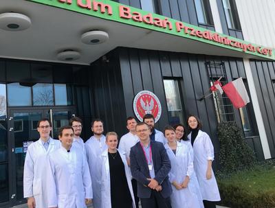 Prof. Marcin Ufnal z zespołem, prowadzącym badania nad wpływem TMAO na układ krążenia