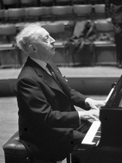 Artur Rubinstein, zdjęcie z 1962 r.