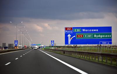 DOBRE I ZŁE WIEŚCI: Przyśpieszona spłata kredytu EBI jest korzystna dla finansów operatora autostrady A2 i skarbu państwa. Inne konsekwencje natomiast może mieć ostateczny werdykt Brukseli w sprawie rekompensat.