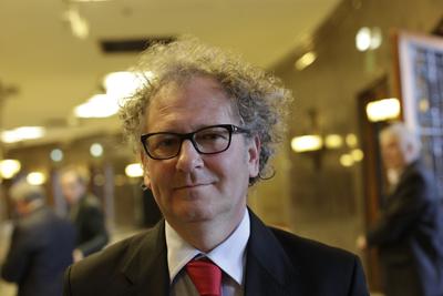 PAŃSTWO PRAWA: Jerzy Książek, współwłaściciel Kent-Packu, miał polskie i czeskie dokumenty potwierdzające , że to, czym chce handlować, to cygara. Okazało się jednak, że polscy celnicy mogą ignorować własną wiążącą informację taryfową, a sądy to akceptują.