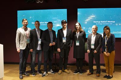 — Mamy czteroletnie doświadczenie na międzynarodowym rynku venture capital, a w tym sektorze to dużo. Szukamy start-upów, które w przyszłości mają szansę zmienić świat, szukamy projektów wyprzedzających obecne standardy biznesowe — zaznacza Alina Prawdzik (na zdjęciu z uczestnikami wydarzenia organizowanego przez hub; trzecia od prawej).