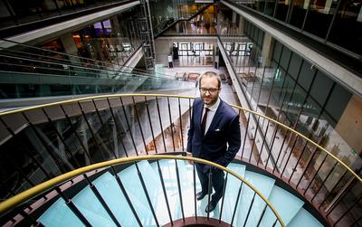 WYPŁATY
POZOSTANĄ: Na pewno chcemy przeznaczać m.in. 60 proc. zysku na dywidendę, ale
czy to będzie w danym roku tyle, czy więcej, będziemy mogli określić znając
ostateczną wielkość inwestycji — mówi Marek Dietl, prezes GPW.