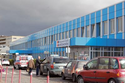 Czy wyrok TK rozpędzi ciemne chmury nad samorządowymi placówkami? Zobowiązania stołecznego Szpitala Bródnowskiego urosły już do 10 mln złotych - wyliczają władze placówki.