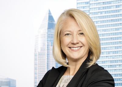 Zostaje
w finansach Szefową
polskiego oddziału Universal-Investment została Aneta Pilch, która przez
ostatnie lata była członkiem zarządu UBS Business Solutions w Krakowie
