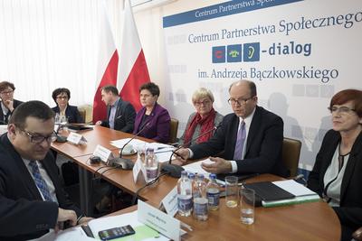 https://www.premier.gov.pl/