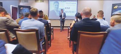POMYSŁ NA BIZNES: Patryk Krupiński stworzył platformę edukacyjną Exp Asset dla amatorów, którzy chcą nauczyć się zarabiać, inwestując w kryptowaluty. Zastrzega, że jego działalność jest w pełni zgodna z prawem.