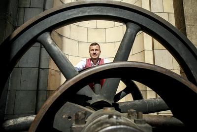 UŁATWIENIE: Arkadiusz Regiec, prezes platformy finansowania udziałowego Beesfund, uważa, że podwyższenie progu, powyżej którego emisję akcji lub obligacji można przeprowadzać bez prospektu informacyjnego, to rewolucyjna zmiana, która może znacznie przyspieszyć rozwój młodych przedsiębiorstw.