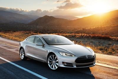 Tesla Model S FOT. Tesla