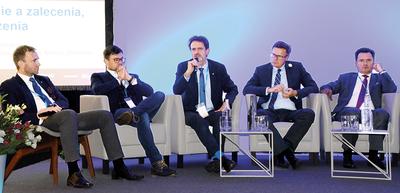 Od lewej: prof. Maciej Sterliński, dr hab. Paweł Balsam, dr hab. Oskar Kowalski, dr hab. Paweł Ptaszyński, prof. Przemysław Mitkowski