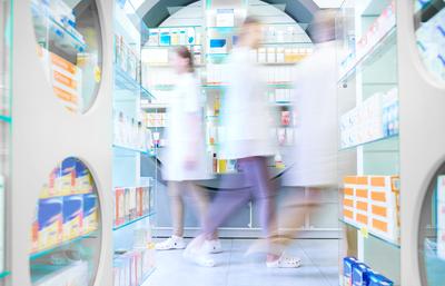 Farmacja należy do najbardziej obleganych kierunków na uczelniach