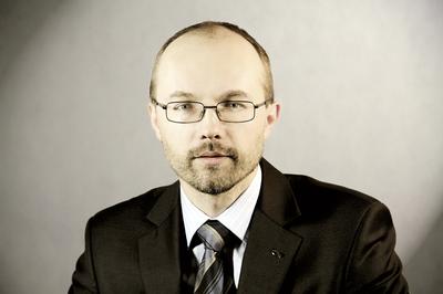 dr n. med. Maciej Bryl