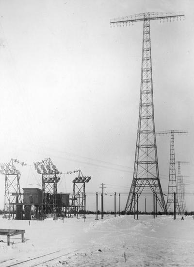 Maszty anteny Transatlantyckiej Centrali Radionadawczej.