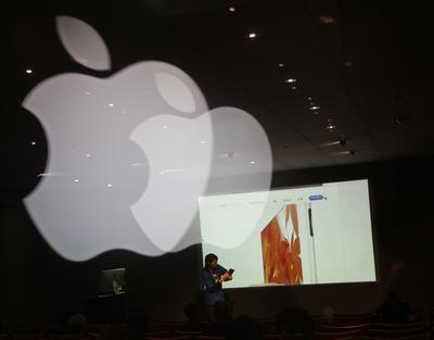 W skład nowego działu w Apple wejdzie m.in. zespół, który
opracowuje API uczenia maszynowego.