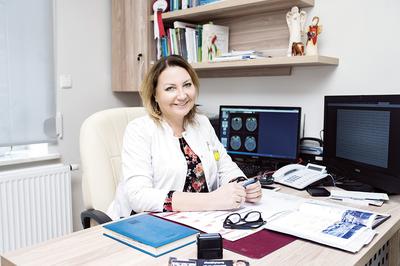 Dr hab. n. med. Maria Mazurkiewicz-Bełdzińska, specjalista neurolog i neurolog dziecięcy, kierownik Kliniki Neurologii Rozwojowej Uniwersyteckiego Centrum Klinicznego Gdańskiego Uniwersytetu Medycznego