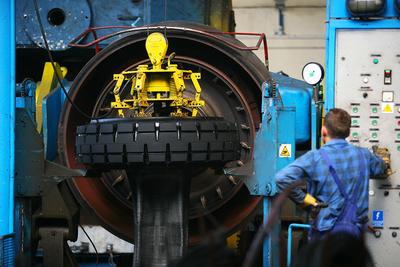 SPRECYZOWANY CEL: Stomil-Poznań upatruje swojej szansy na rozwój w produkcji dla armii i górnictwa. Najważniejszym projektem firmy jest uruchomienie nowej fabryki opon radialnych dla wojska i przemysłu wydobywczego.