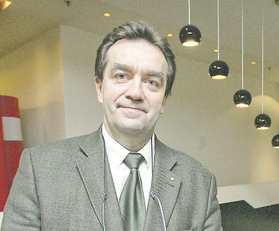 Prof. dr hab. n. med. Andrzej Tykarski: U pacjentów z rozpoznanym nadciśnieniem tętniczymi cukrzycą od razu powinniśmy zastosować leczenie hipotensyjne.