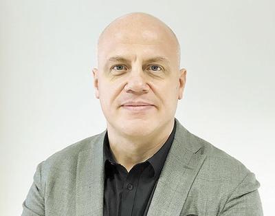 Dr n. med. Konrad Słynarski