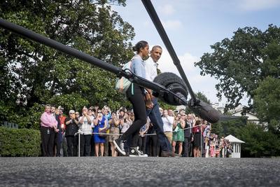 Malia Obama ze swoim tatą