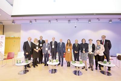 Uczestnicy panelu podsumowującego program „Po Pierwsze Zdrowie”.