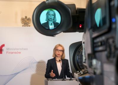 DOZBRAJANIE FISKUSA: Kierowane przez Teresę Czerwińską Ministerstwo Finansów dostrzega słabości swoich służb w stosowaniu przepisów klauzuli przeciwko unikaniu opodatkowania. Dlatego zamierza istotnie wzmocnić zespół zajmujący się zwalczaniem agresywnej optymalizacji podatkowej.