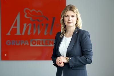 SZEFOWA: Agnieszka Żyro została prezesem Anwilu w marcu tego roku (wcześniej
oddelegowano ją do kierowania spółką z rady nadzorczej). Zastąpiła na tym
stanowisku odwołanego Jacka Podgórskiego.