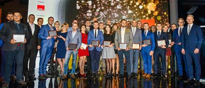 E-GAZELE Z POŁUDNIA: Ponad stu przedstawicieli firm — laureatów rankingu e-Gazele Biznesu z województw: małopolskiego, podkarpackiego i świętokrzyskiego wzięło udział w gali zorganizowanej w krakowskim Centrum Sztuki i Techniki Japońskiej Manggha.