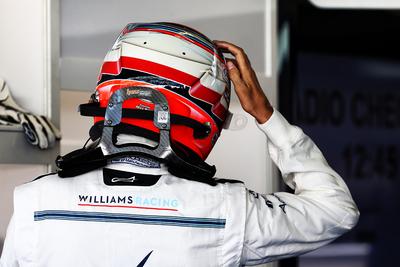 Robert Kubica ze stajni Williams podczas treningu przed GP Abu Zabi Formuły 1.