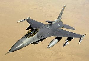 Samolot F-16 (fot. wikipedia.org)
