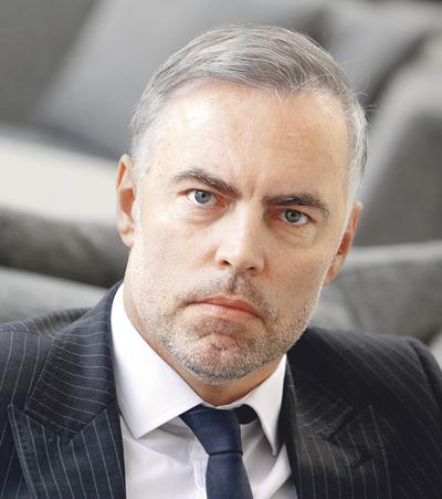 TRUDNY CZAS: