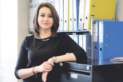 WYSOKIE
KWALIFIKACJE: Agnieszka Wykrzykowska, menedżer w departamencie doradztwa
europejskiego firmy Grant Thornton, podkreśla, że na programie TOP100
Innowatorzy Gospodarki mogą skorzystać pracownicy firm, którzy mają stopień lub
tytuł naukowy albo są doktorantami.