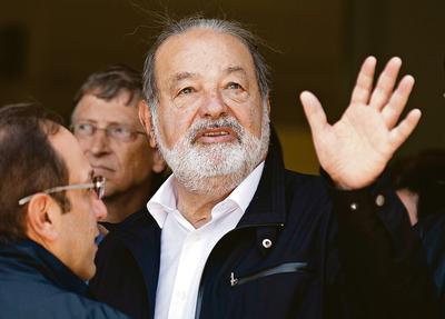 Carlos Slim Helu (FOT. Bloomberg)