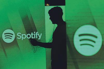 SPOTIFY SZUKA LUDZI: Szwedzki serwis oferuje pracę od Sztokholmu po Nowy Jork, do wzięcia jest kilkaset posad. Użytkownicy mogą słuchać muzyki za darmo (z reklamami) lub w wersji premium bez ograniczeń za 19,99 zł miesięcznie