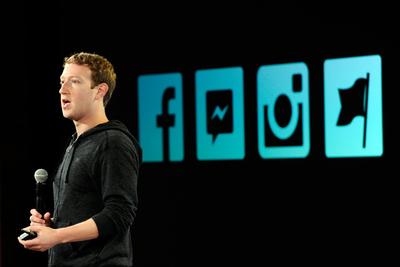 Przedstawiciele największej internetowej społecznościówki pracują nad nowym rozwiązaniem pozwalającym na wyświetlanie newsów w postaci wirtualnego magazynu (Fot. Bloomberg)