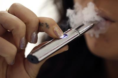 E-papierosy będą regulowane, ale prawdopodobnie nie tak ostro, jak obawiała się branża (FOT. Bloomberg)