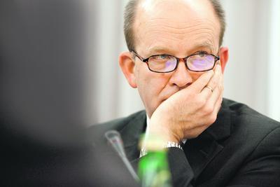 RZĄD OTWORZY KOSZYK PANDORY